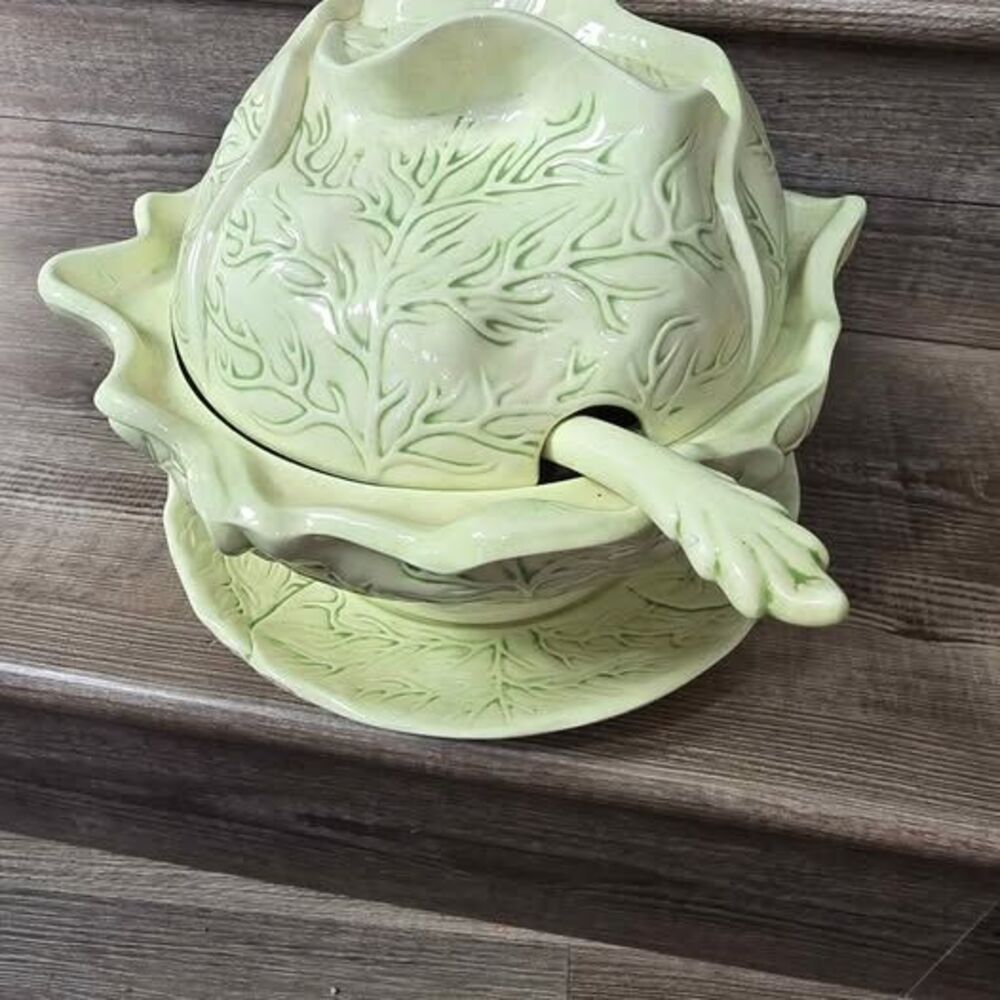 HOLLAND Mold cabbage serving dish, tureen plate & laddle